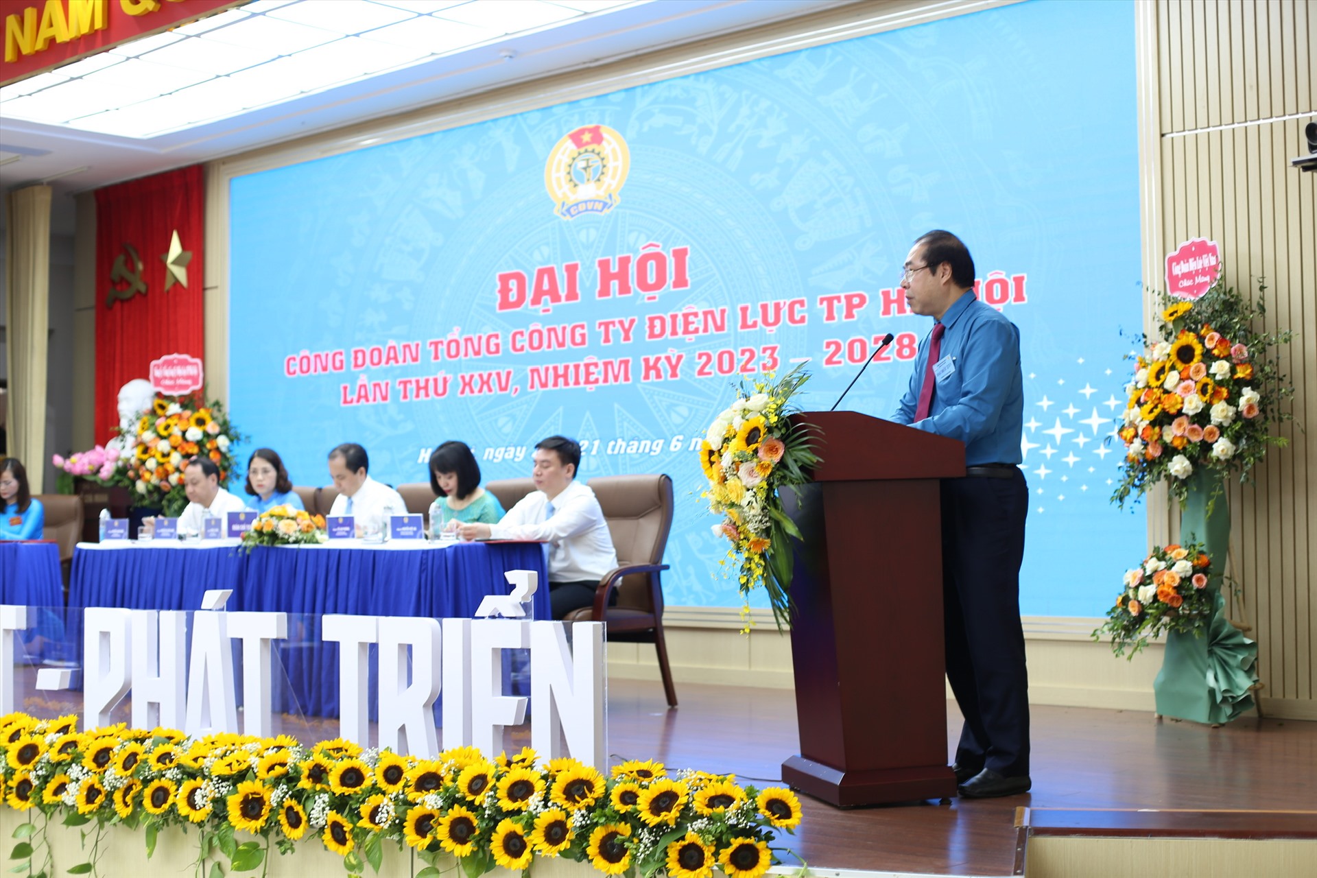 Đại hội Công đoàn Tổng công ty Điện lực Thành phố Hà Nội, nhiệm kỳ 2023-2028 thành công tốt đẹp